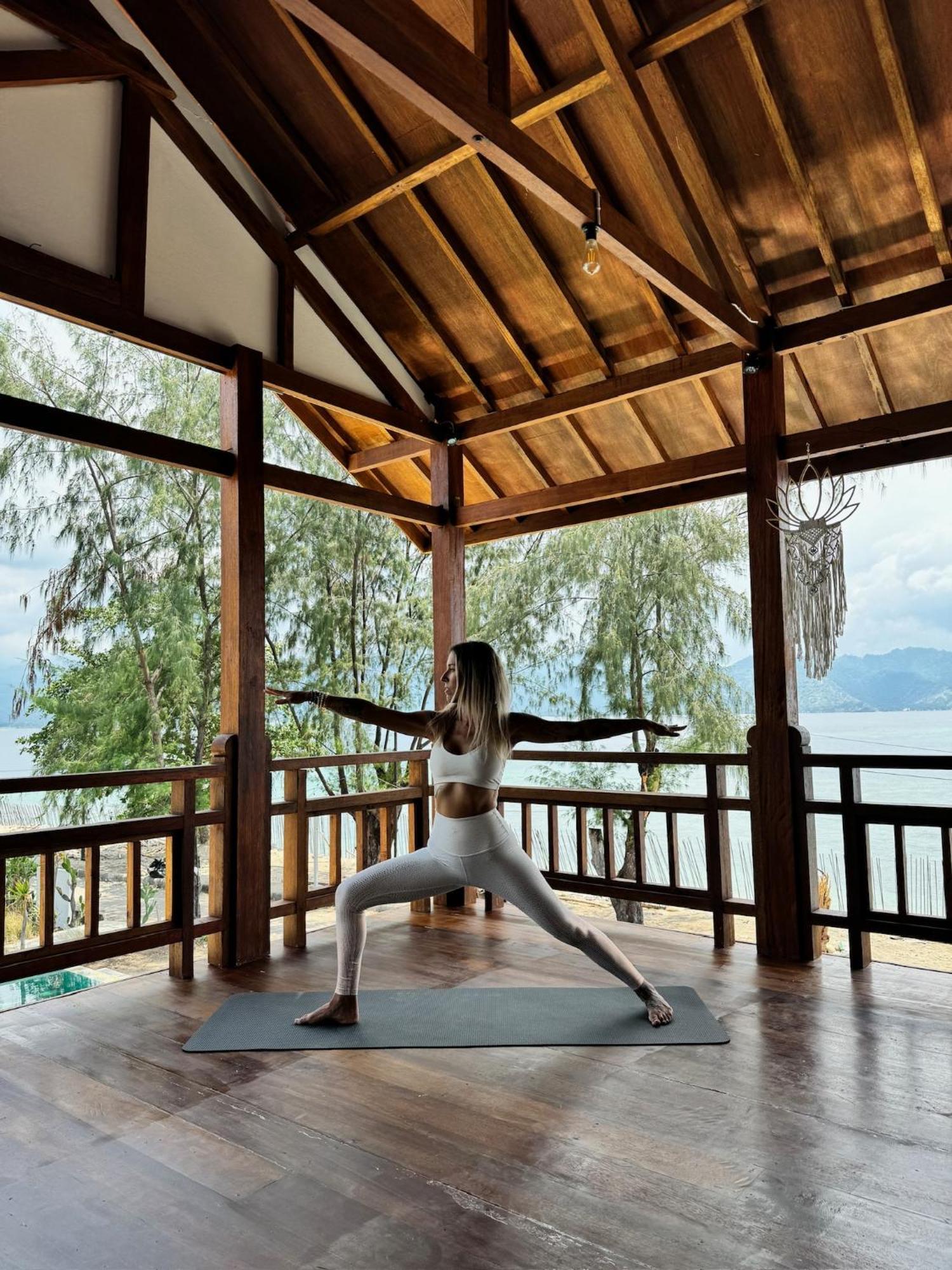 Flowers & Fire Yoga Garden Gili Air Ngoại thất bức ảnh