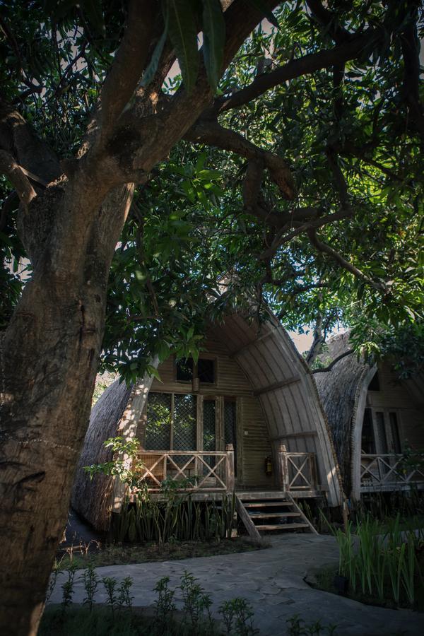 Flowers & Fire Yoga Garden Gili Air Ngoại thất bức ảnh