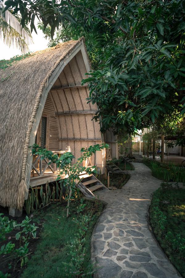 Flowers & Fire Yoga Garden Gili Air Ngoại thất bức ảnh