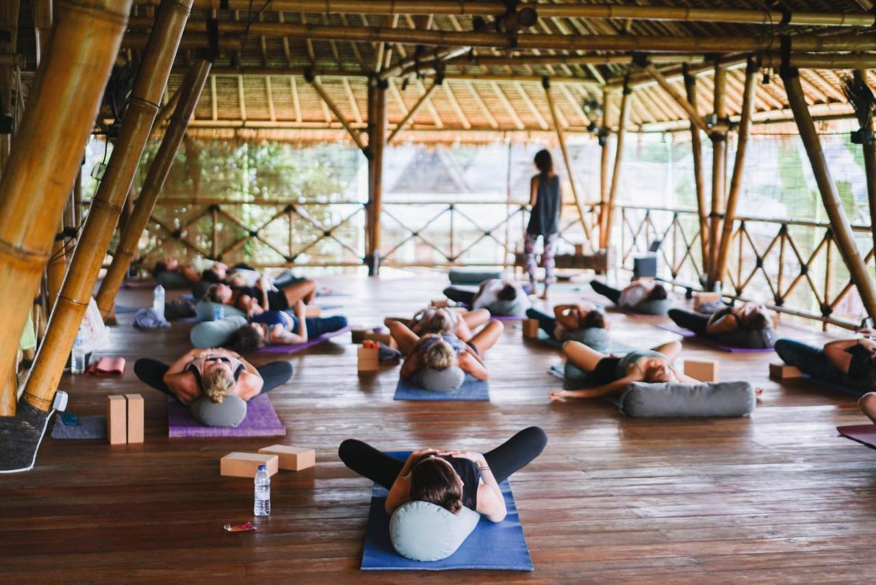 Flowers & Fire Yoga Garden Gili Air Ngoại thất bức ảnh